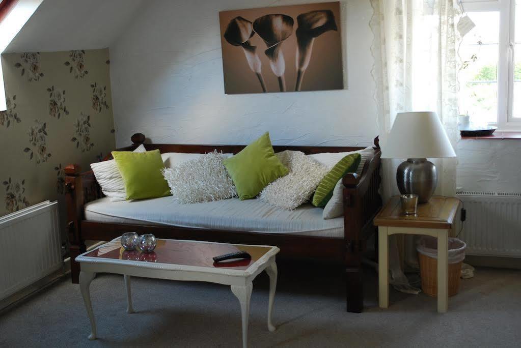 Stoneleigh Barn Bed And Breakfast Sherborne  Exterior foto