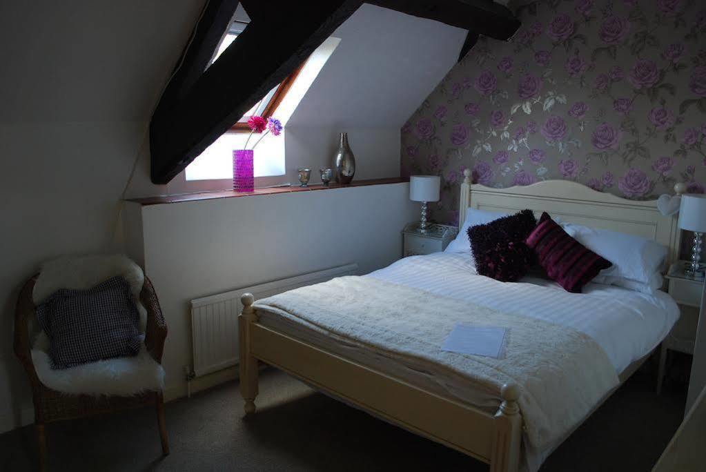 Stoneleigh Barn Bed And Breakfast Sherborne  Exterior foto